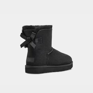 UGG’S Mini Bailey Bow II Boot Black pair